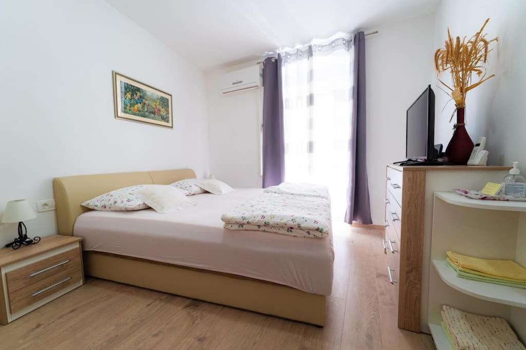 Charming Apartment In Old Town Spalato Esterno foto