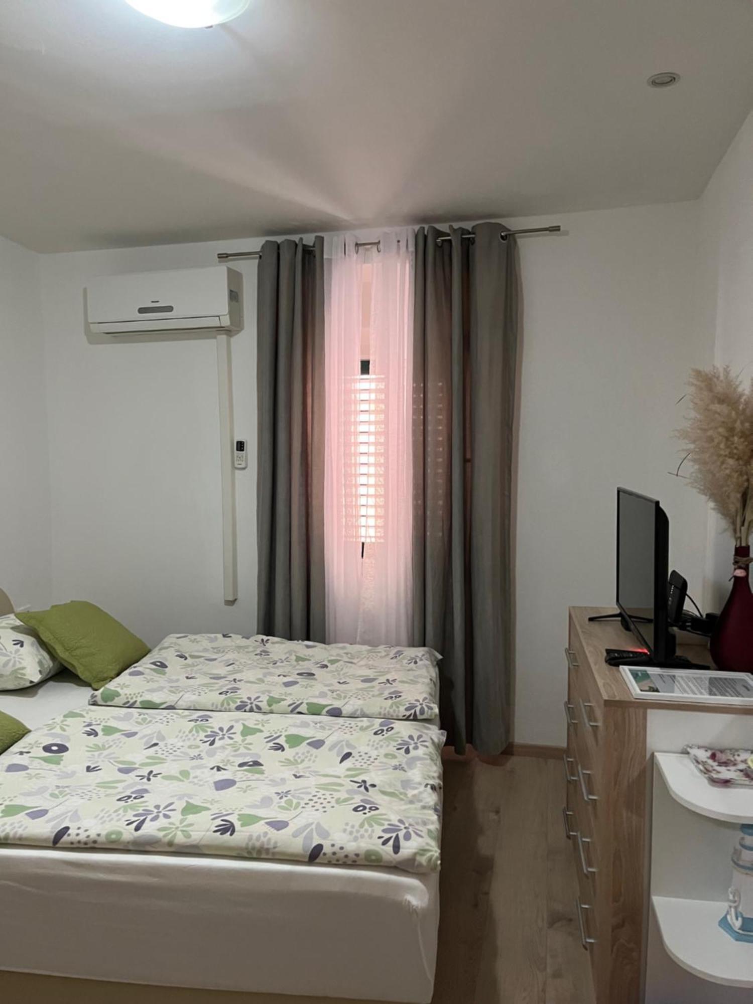 Charming Apartment In Old Town Spalato Esterno foto