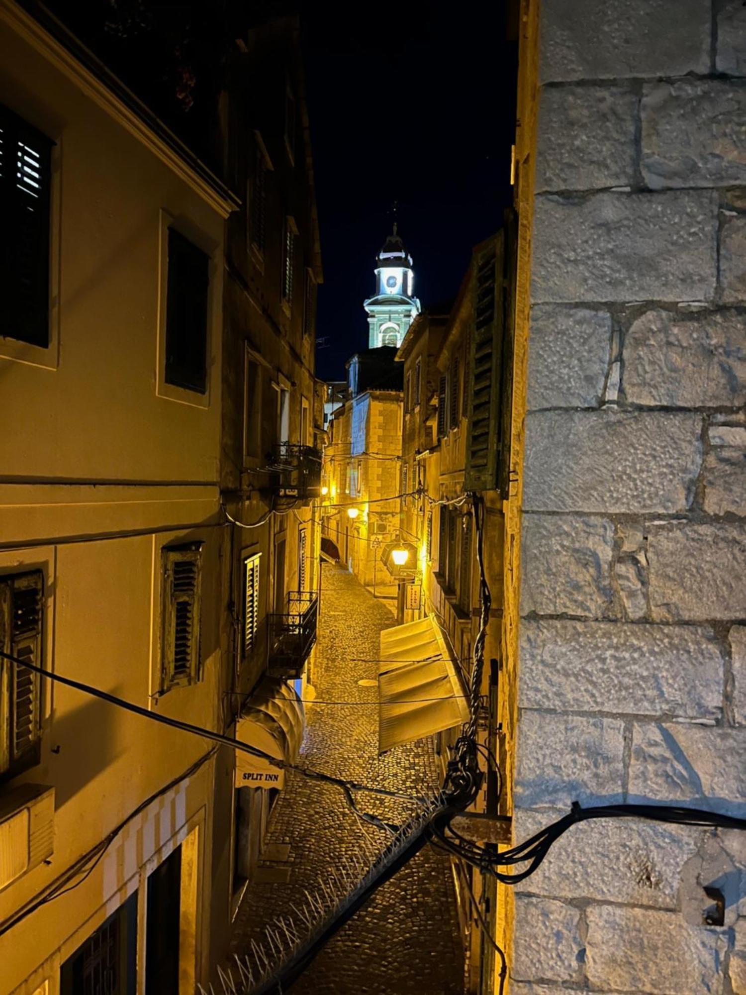 Charming Apartment In Old Town Spalato Esterno foto